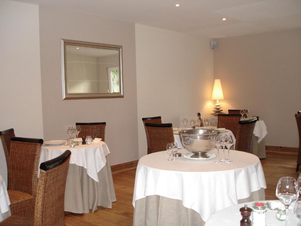Hotel Logis Auberge Cote Jardin Lézignan-Corbières Zewnętrze zdjęcie