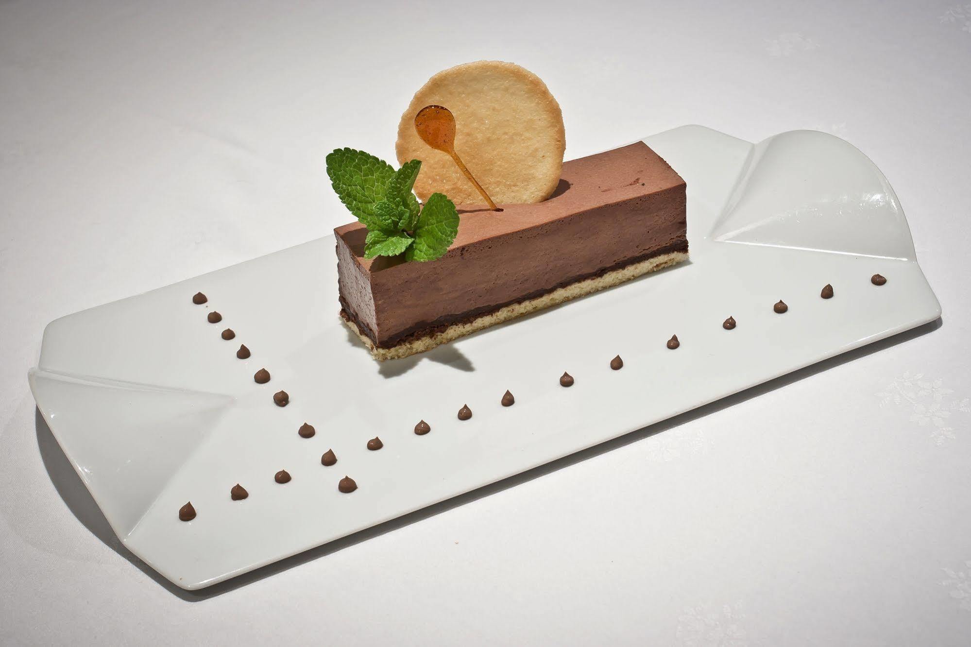 Hotel Logis Auberge Cote Jardin Lézignan-Corbières Zewnętrze zdjęcie