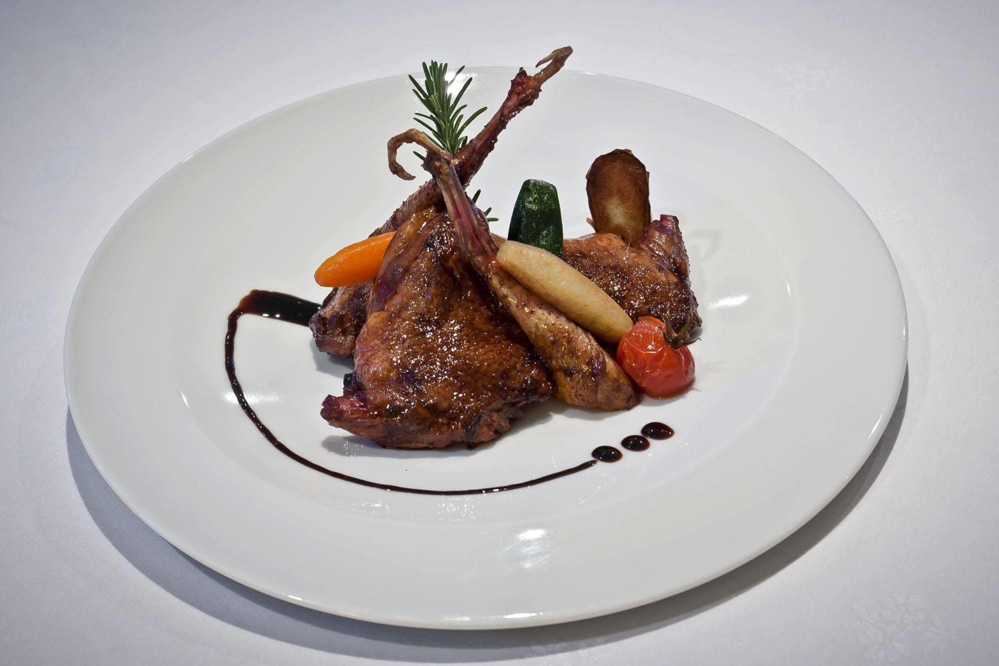 Hotel Logis Auberge Cote Jardin Lézignan-Corbières Zewnętrze zdjęcie