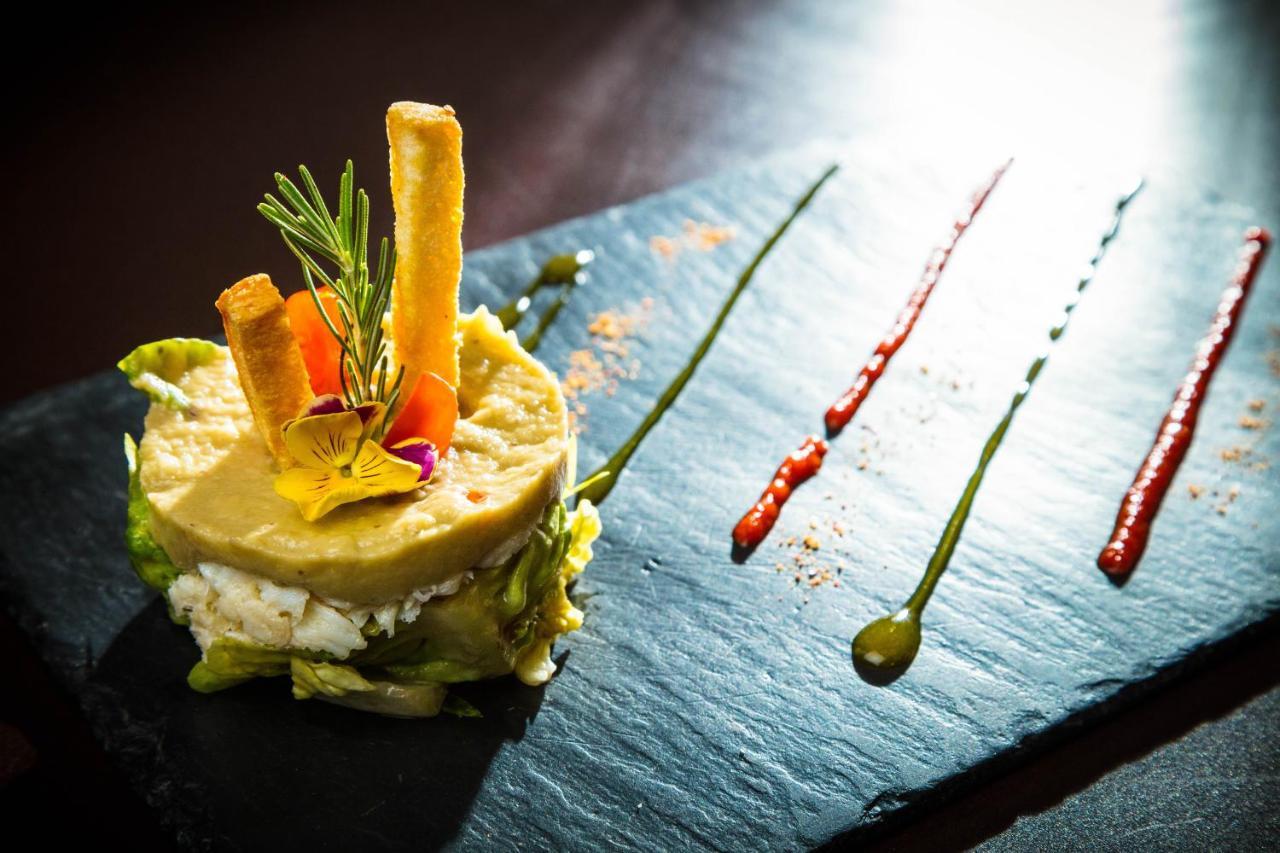 Hotel Logis Auberge Cote Jardin Lézignan-Corbières Zewnętrze zdjęcie